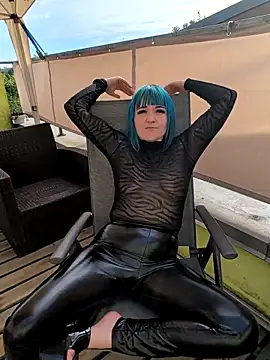 beauty-of-pain (F milf) - Oben ohne 5 min Lt 3 videos