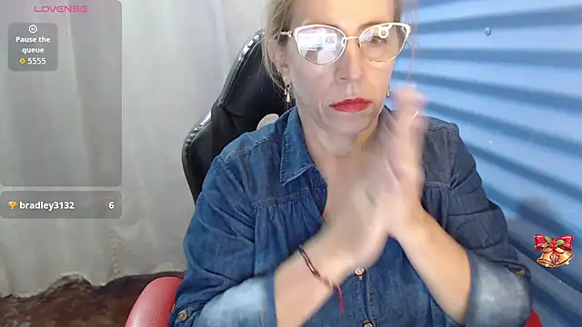 chayla_ruiz (F milf) - Pussy fucked go to Squirt 🔥💦💦