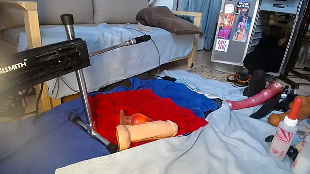 natjuk (Ask my age) - Hungry hole!!