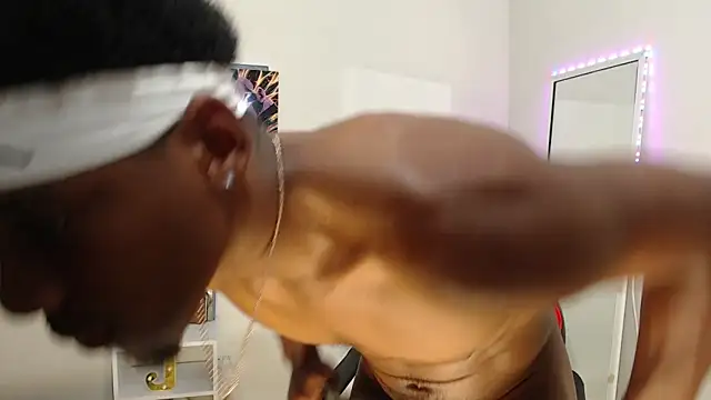 jackboy_000 - Jackboy_000's free webcam - UK Sex Cams