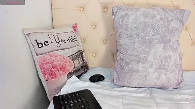 cattaleya_get (F young) - Touch my wet pusyy for you.