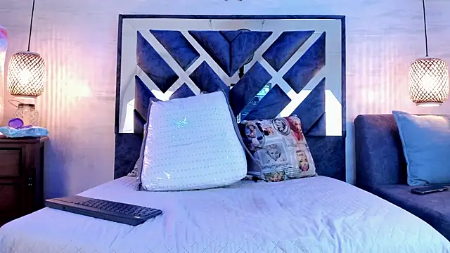 annie_vega17_ webcam