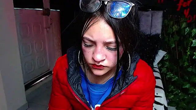 Violettasquirt webcam