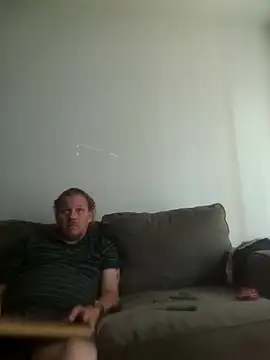 yourMasterisBored webcam