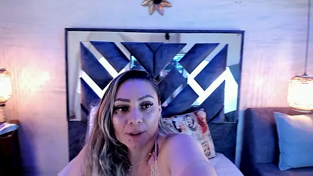 annie_vega17_ webcam