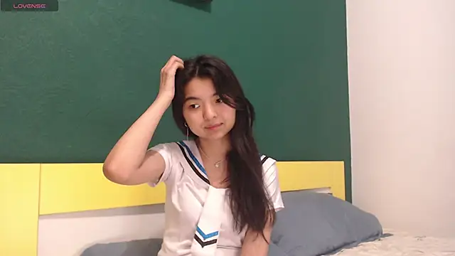 Shy_Kira webcam