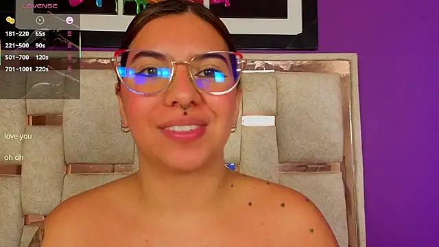 emilyy_cooperr webcam