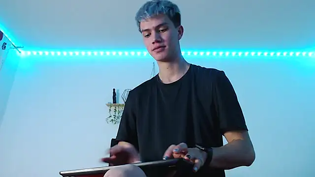 nicktorn (M young) - 😈 Control me 2 mins