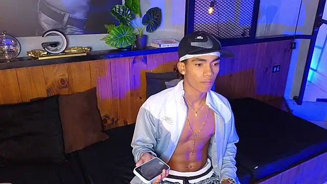 alancutee (M twink) - cum show