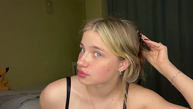 EarthaStinett webcam