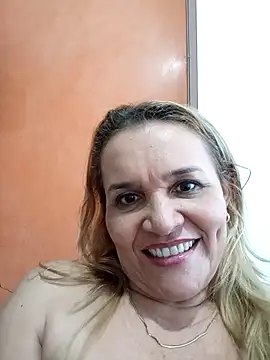 charlotte_milf30 webcam