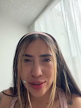ManuelaVeeleez webcam
