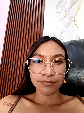 Leticia_Hinkley_ webcam