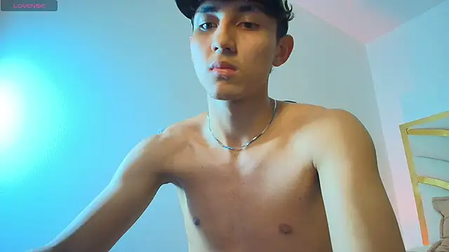 Valentino_Rey webcam