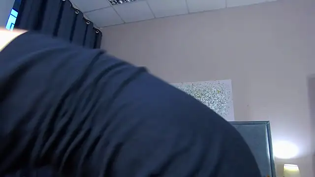 nicolerosss (F young) - slide inside my kitty  with fingers