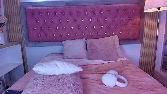 shy_cherry_ (F teen) - fingers  pussy x3 + 3 min