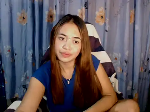 urlover_mae26 webcam