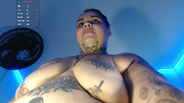 VeronikCuhubby webcam