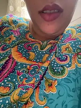 Bold-arabic-vibes webcam