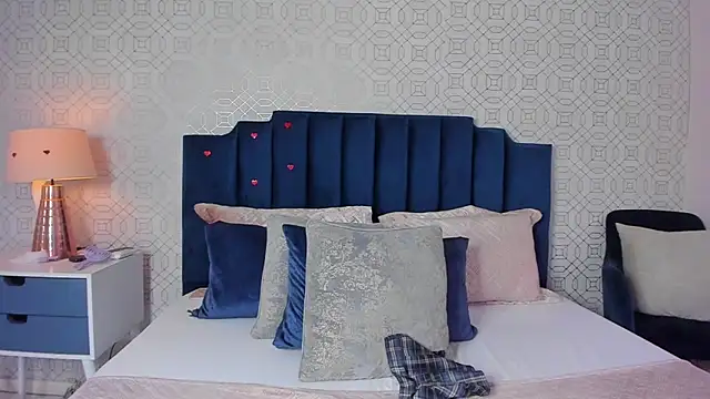 ashleythompson2025 webcam