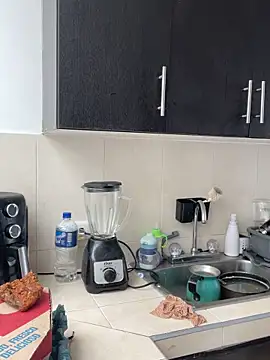 leslie_bussh_ - Leslie_Bussh_'s free webcam - UK Sex Cams