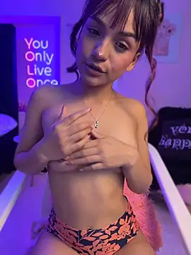 Kitty_madness webcam