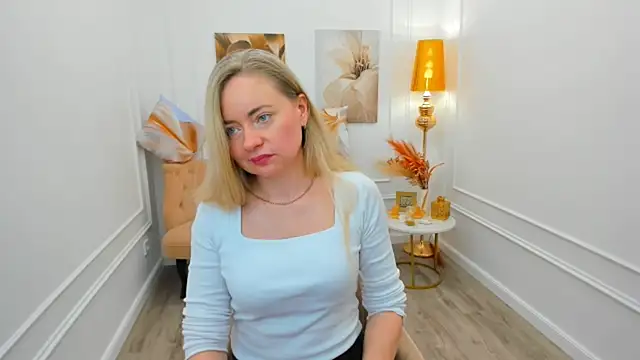 CharlotteKerti webcam