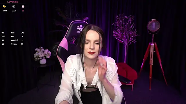 Wild_Alice_me webcam