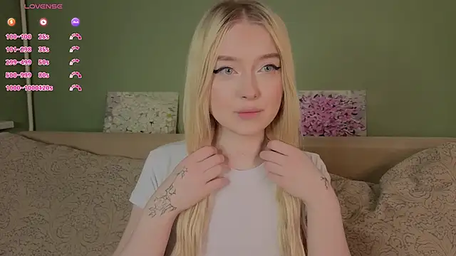 ChristinBland webcam