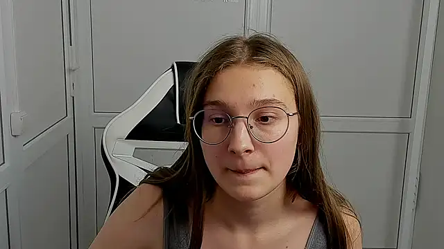 Mia_kristal webcam