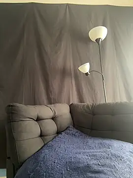 Webcam Model (CoCoGoddess_)  is live.Free join now!