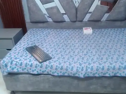 skymarincl202 - Skymarincl202's free webcam