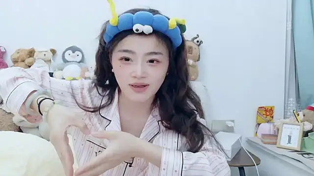 美女cc-8在线直播