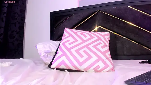 april_jones05 webcam