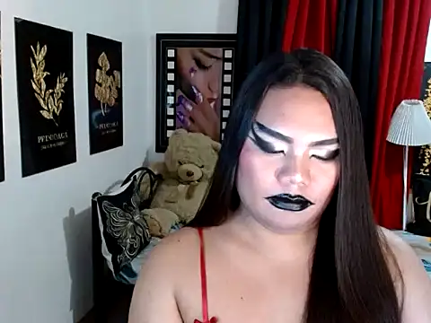 TSbrianaHugeCock webcam