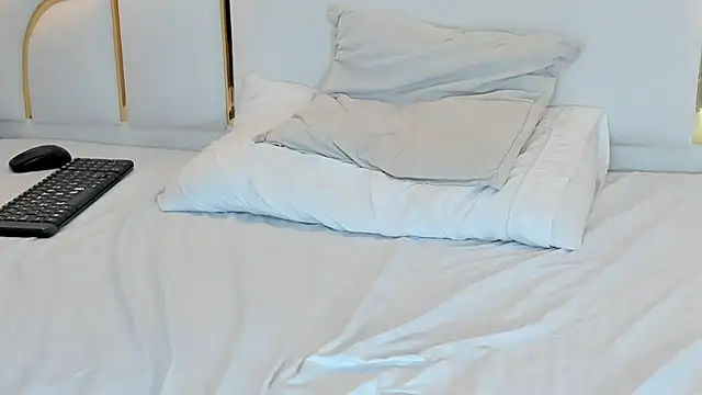 naughtyrose_vc webcam