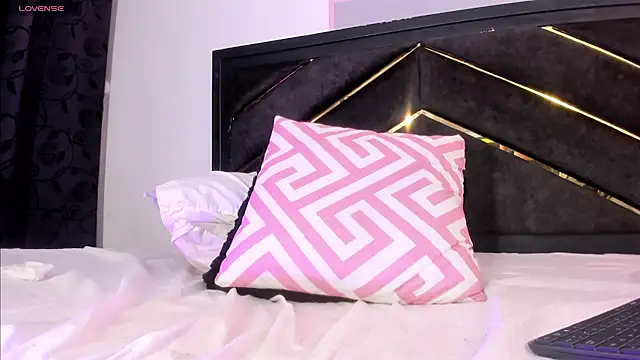 april_jones05 webcam