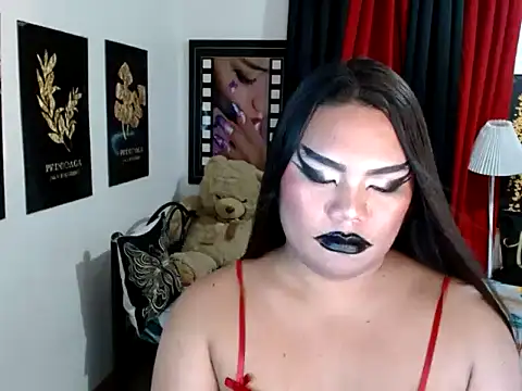 TSbrianaHugeCock webcam