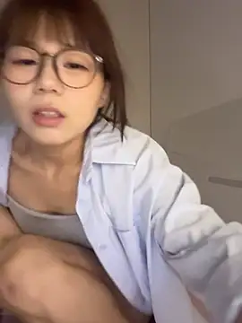 美女Nana-3在线直播