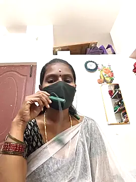 Tamil_Yalini12 webcam