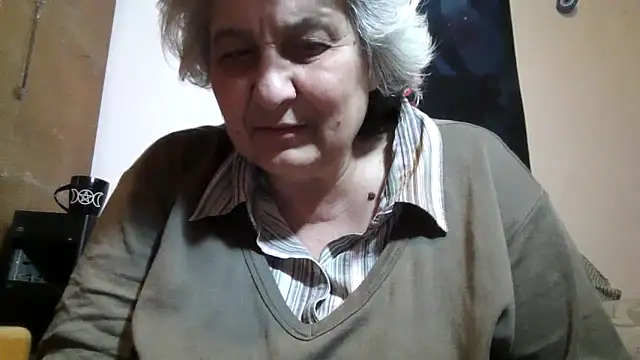 ExquisiteMature webcam