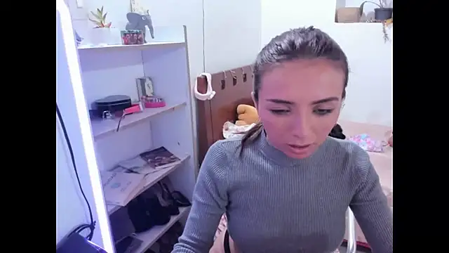 megan_doll2123 webcam