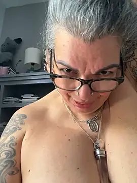 dieseldame1313 webcam