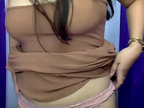 Lovely_apple19 webcam