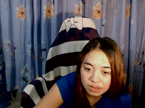 urlover_mae26 webcam