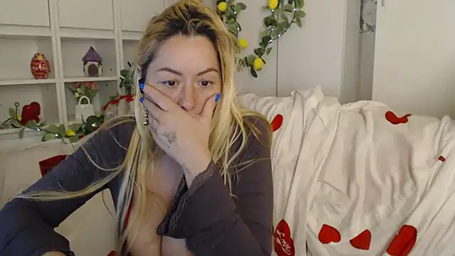 _karolynesyera_ webcam