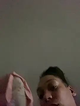 velvetraexo - Velvetraexo's free webcam - UK Sex Cams