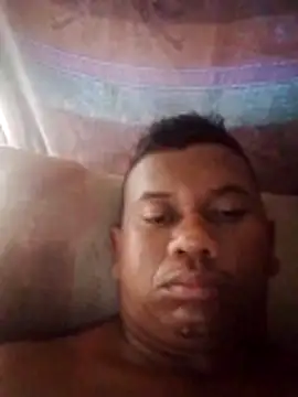 bigghetto1 - Bigghetto1's free webcam - UK Sex Cams