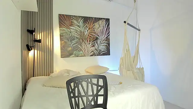 janinne_lu - Janinne_lu's free webcam - UK Sex Cams