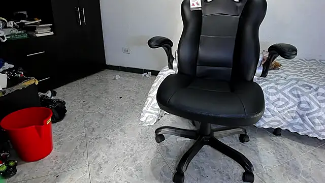 ares_sexxx - Ares_sexxx's free webcam - UK Sex Cams